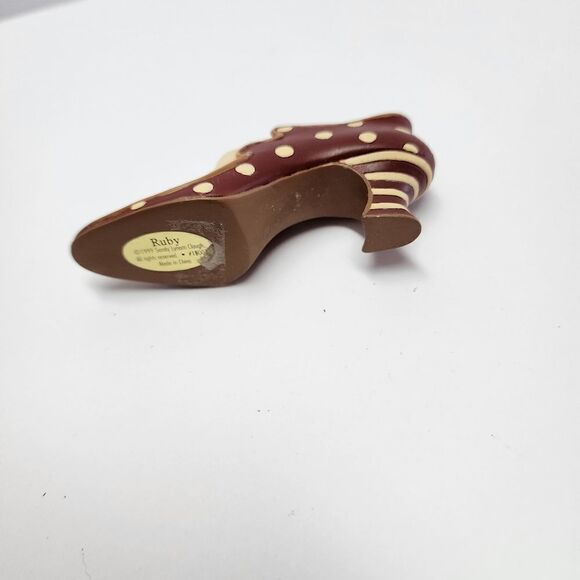 Sandy Lynam Clough 1999 Ruby Shoe Ceramic Miniature Collectible 3-1/2 in - Picture 6 of 7